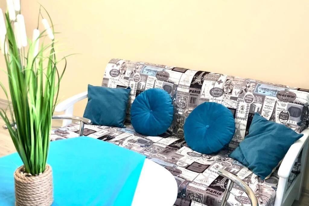 Appartement Новобудова Місто Трав, Р-Н Вікторії Гарденс à Lviv Extérieur photo